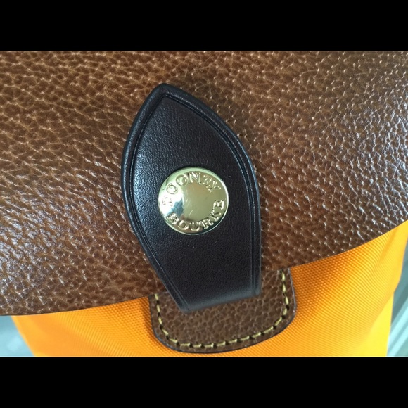 Dooney and Burke purse - Picture 4 of 4